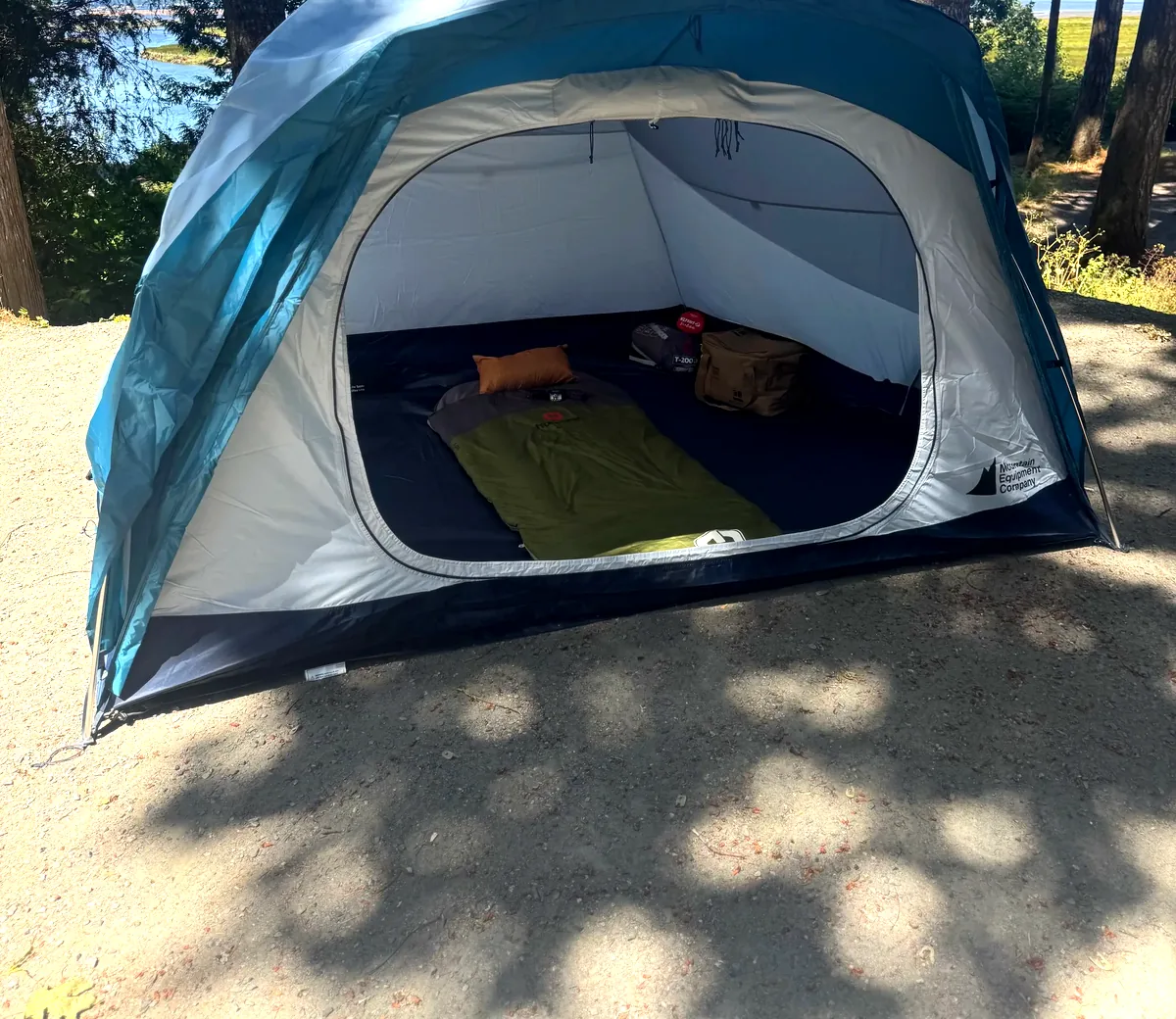 1-4 Person Tide & Trail Package